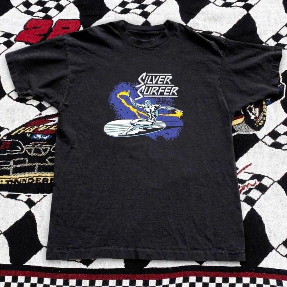 Gildan Men Black T-Shirt, Silver Surfer Black Marvel Tee